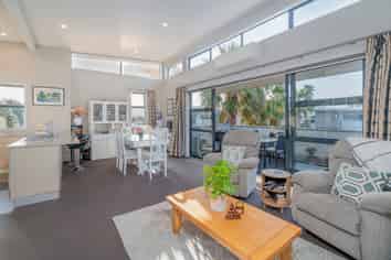 45/73 South Highway - Sovereign Pier, Whitianga