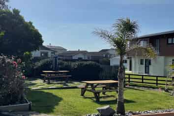 Coastal - Eastern Bay of Plenty - 12 Unit Motel