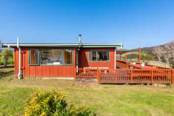 7849 State Highway 12, OMAPERE