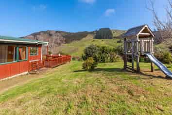 7849 State Highway 12, OMAPERE