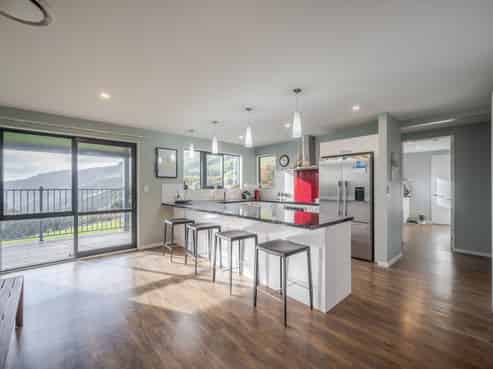 689 Le Bons Bay Road, Le Bons Bay