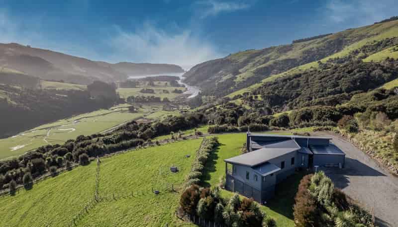 689 Le Bons Bay Road, Le Bons Bay