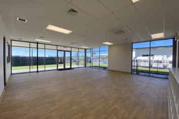 Right by the Airport, Brand New Offices/Showroom