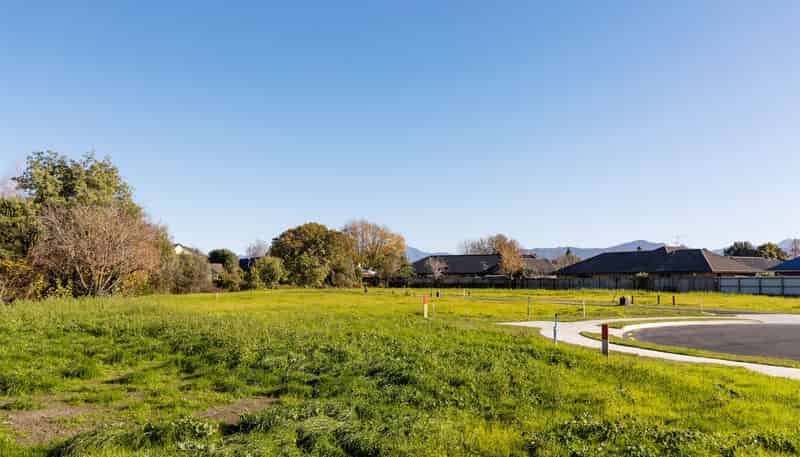 6 Magnolia Drive, Springlands