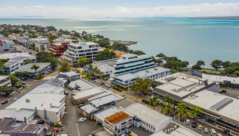 1/95 Hurstmere Road, Takapuna