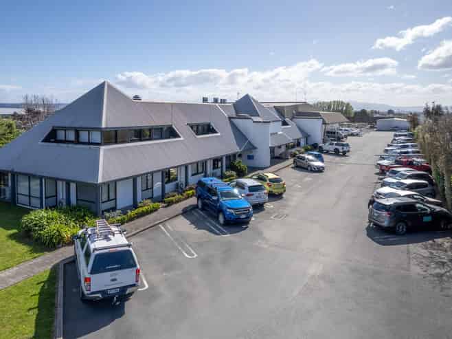 HIGH PROFILE RICHMOND OFFICES - 105m² TO 679m²