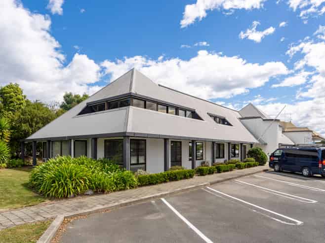 HIGH PROFILE RICHMOND OFFICES - 105m² TO 679m²
