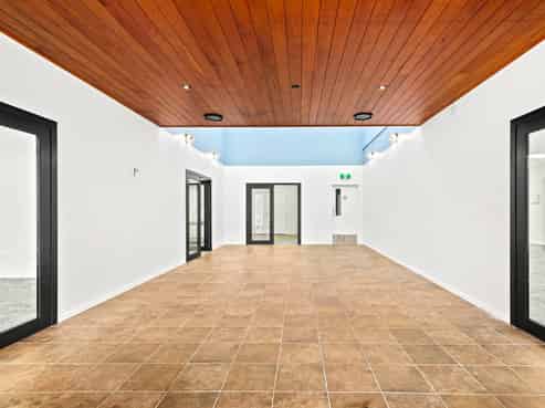 Spacious, newly renovated premises in Warkworth
