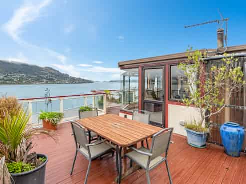 244 Portobello Road, The Cove