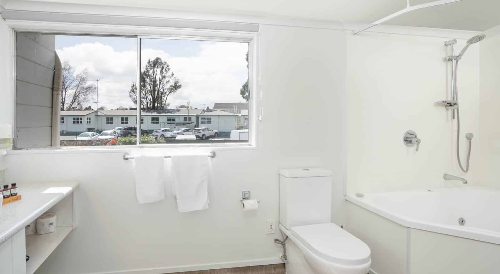 18/76 Lake Terrace, Taupo, Taupo For Sale realestate.co.nz