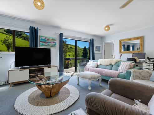 558 Backriver Road, Peria