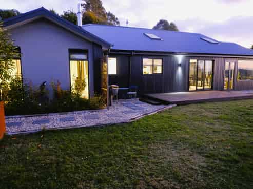 130 Highland Drive, Acacia Bay