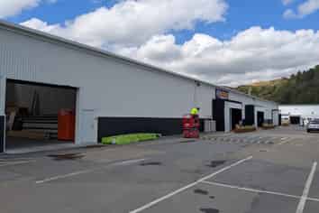 Last Simply Great Retail in Brewtown, Upper Hutt