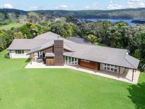 51 Donohue Road, South Head
