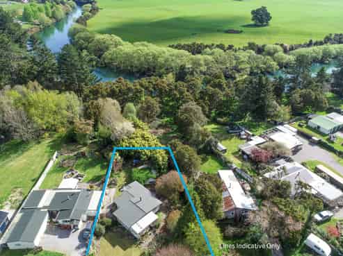 849 River Road, Broadlands Forest