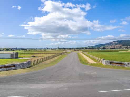 407 Tararua Road, LEVIN