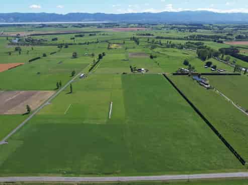 1-6/ Chishams Road, Martinborough