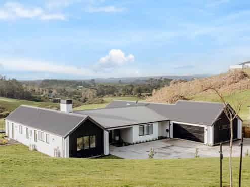 105 Fausett Road, Ararimu