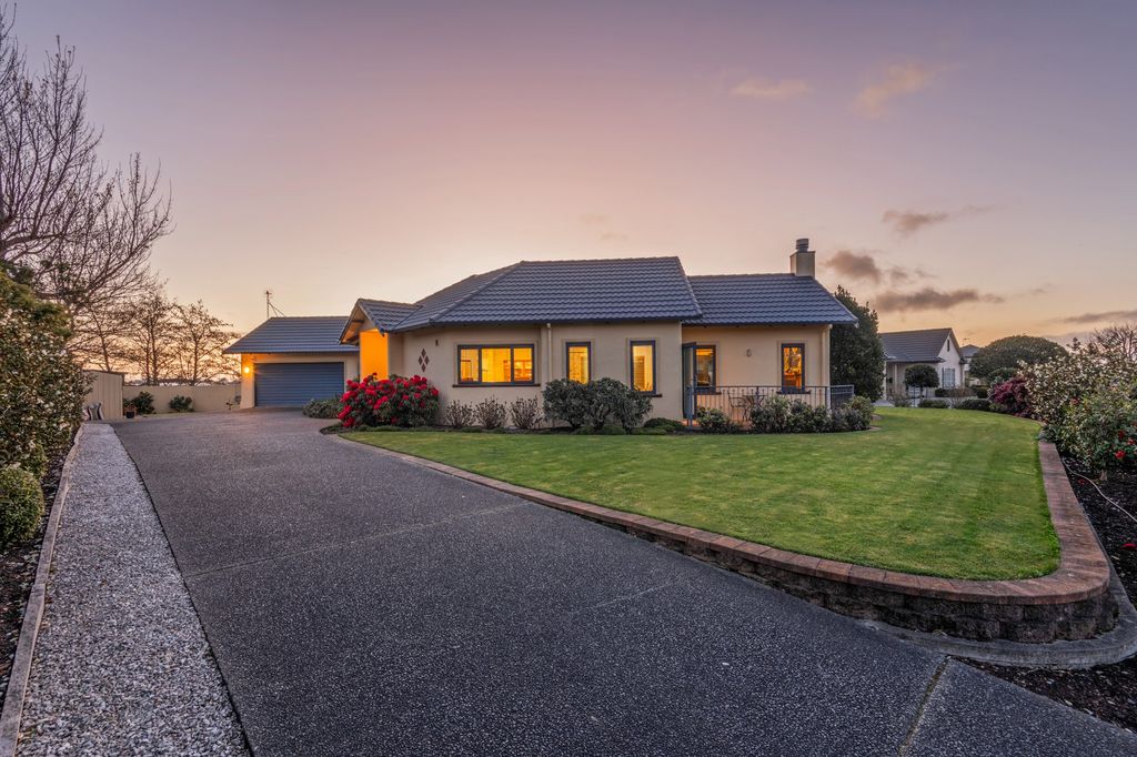 Property value 33 Cashmere Drive, Fitzherbert realestate.co.nz
