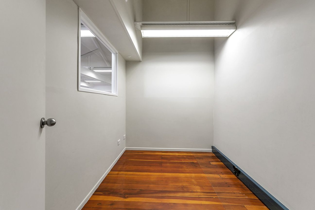 Top floor office at Cathedral House - Bild 6