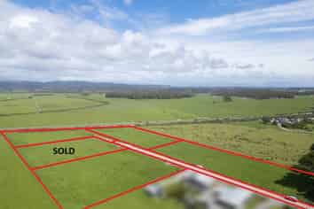 2-6/52 Greyhound Road, HOKITIKA