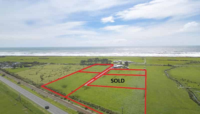 2-6/52 Greyhound Road, HOKITIKA