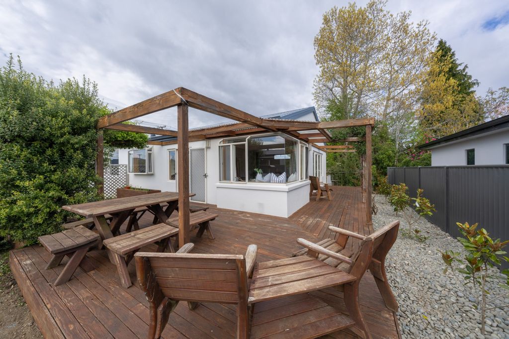 Sold 27 Mckerrow Street, Te Anau realestate.co.nz