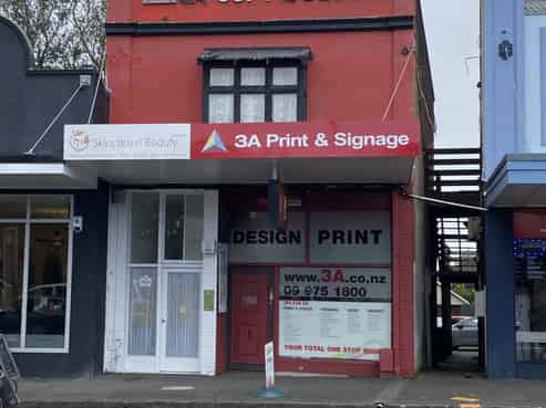 Retail space in the heart of Epsom suburb