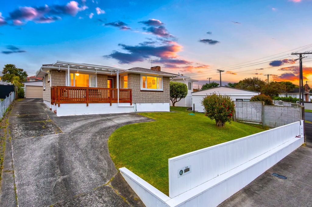 Sold 23 Dundee Place, Blockhouse Bay realestate.co.nz