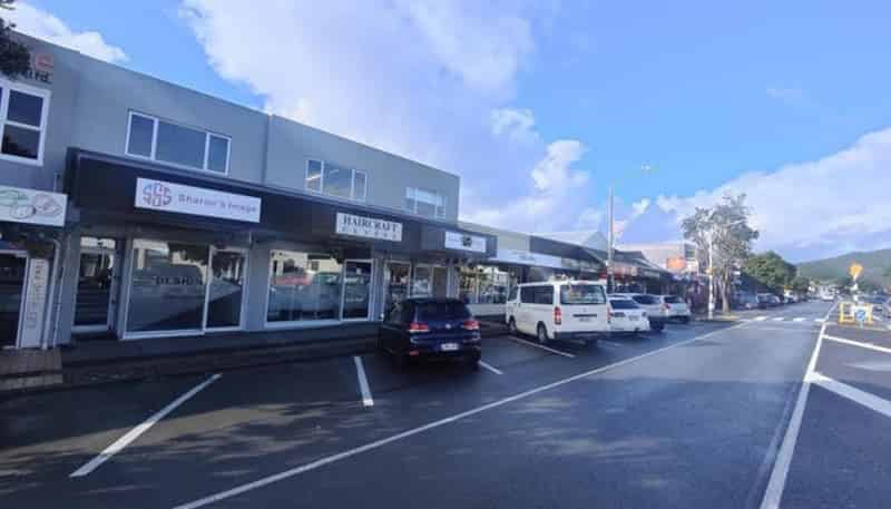 192 Main Road, Tawa