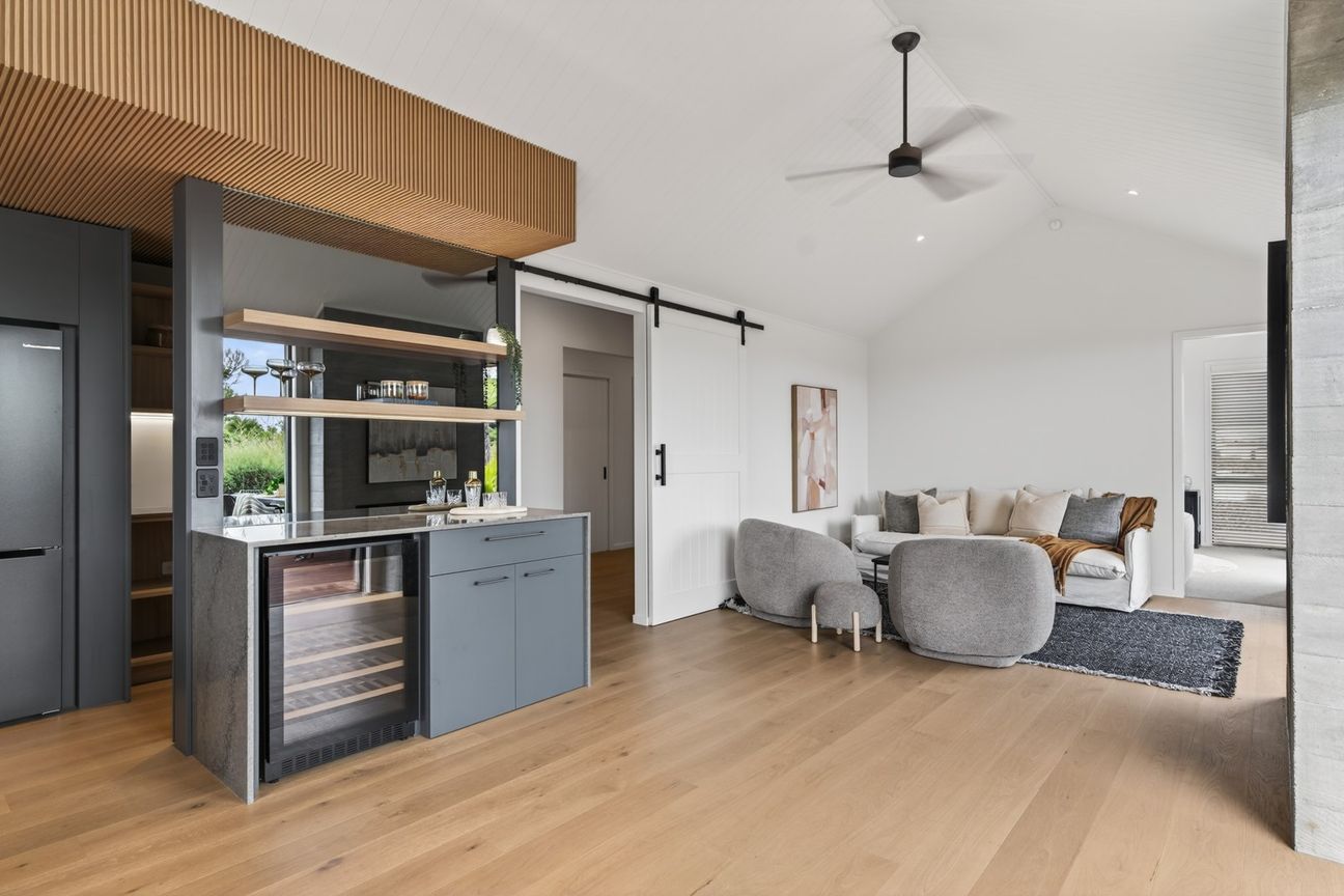 Brand new luxury living awaits - Vista 6