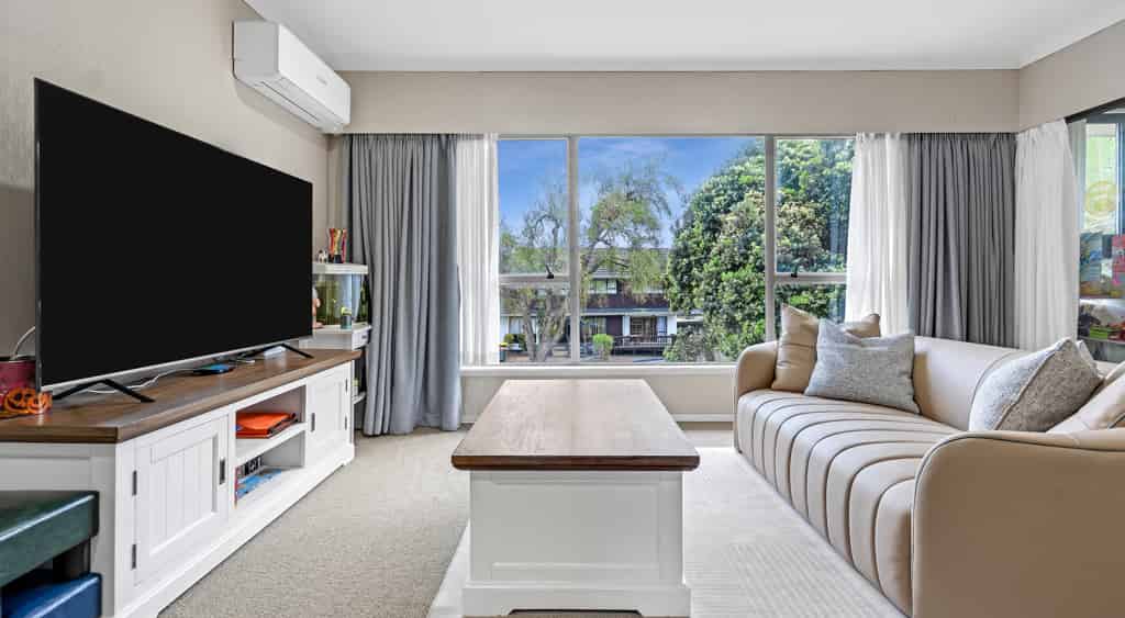 152B Bucklands Beach Road, Bucklands Beach, Manukau City For Sale