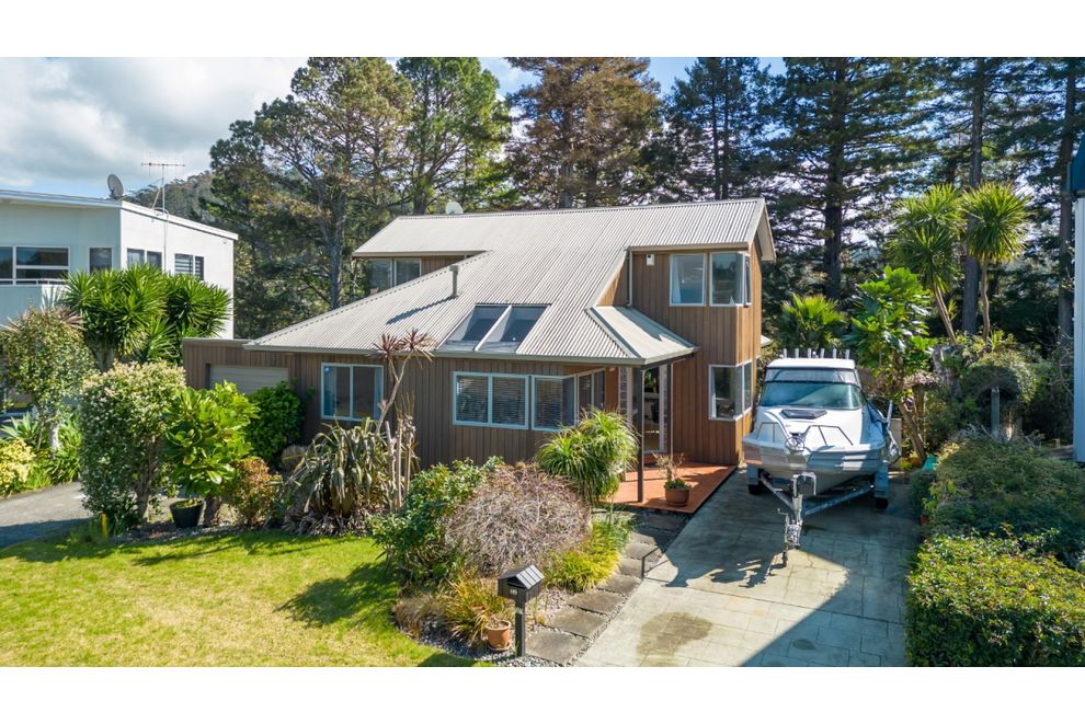 119 Chevron Crescent, Whangamata, ThamesCoromandel For Sale