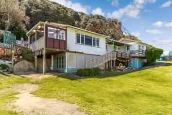 37 Marine Drive, Te Kopuru