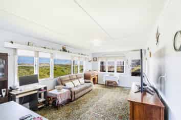37 Marine Drive, Te Kopuru