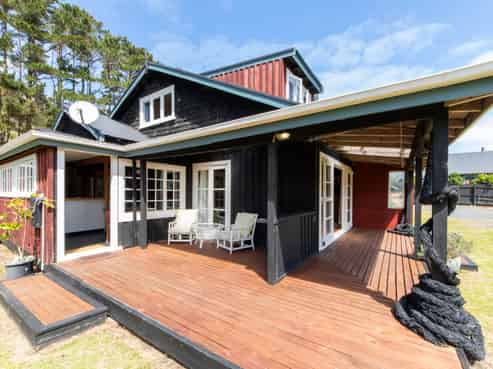 15 Erangi Place, Bethells Beach