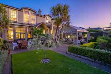 100% NBS Hideaway in Riverton! OPEN HOME Sun 12pm