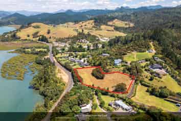 43 Main Road, Tairua