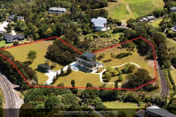 43 Main Road, Tairua