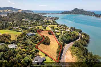 43 Main Road, Tairua