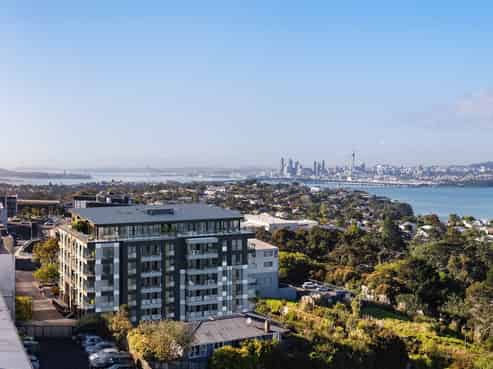 3Brm 82 Mokoia Road, Birkenhead