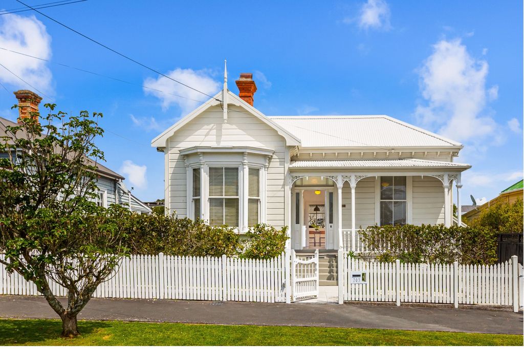 Sold 203 Victoria Road, Devonport realestate.co.nz