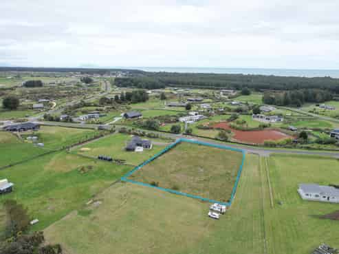 10 Kanuka Drive, Waitarere Beach