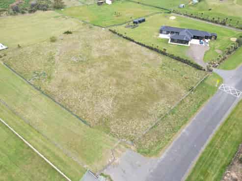 10 Kanuka Drive, Waitarere Beach