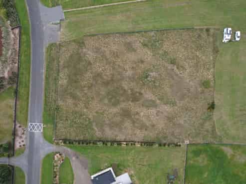 10 Kanuka Drive, Waitarere Beach