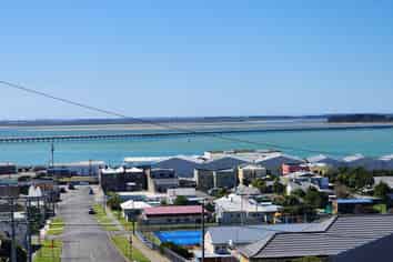 A Hugely Strategic Bluff Industrial Opportunity!
