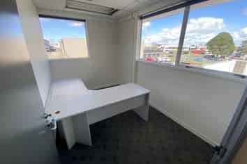 MODERN MANUKAU OFFICE SPACE
