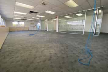 MODERN MANUKAU OFFICE SPACE

