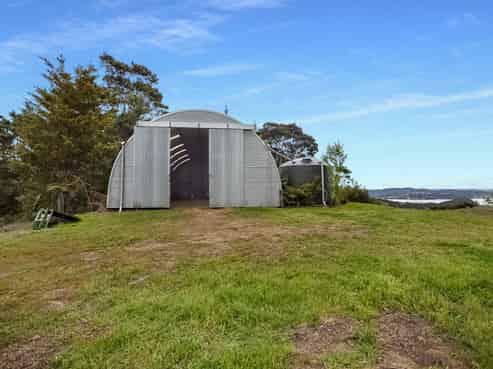 190 Aucks Road, Russell