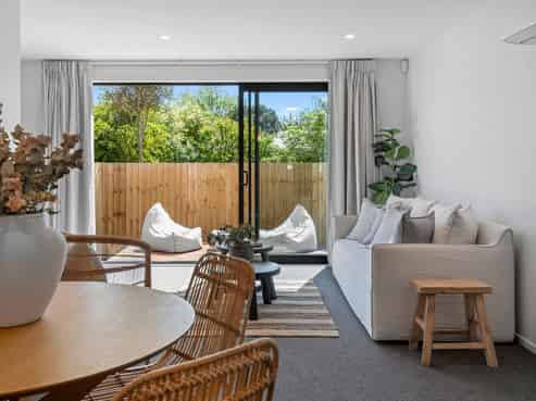 38 Wildberry Street, Woolston
